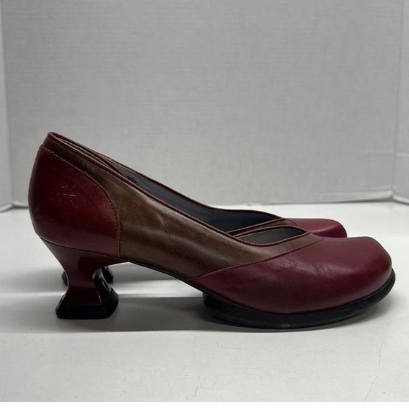 Rare John Fluevog Pumps - Cherry Red/Brown - Picture 1 of 8